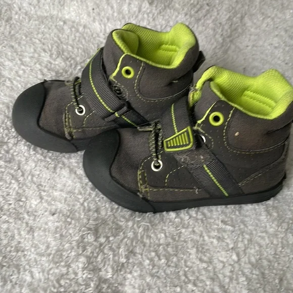 Fall boots - Picture 2 of 5